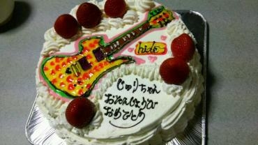 Happy Birthdayのケーキ♪｜「花曜日」　（奈良県橿原市の花キューピット加盟店 花屋）のブログ